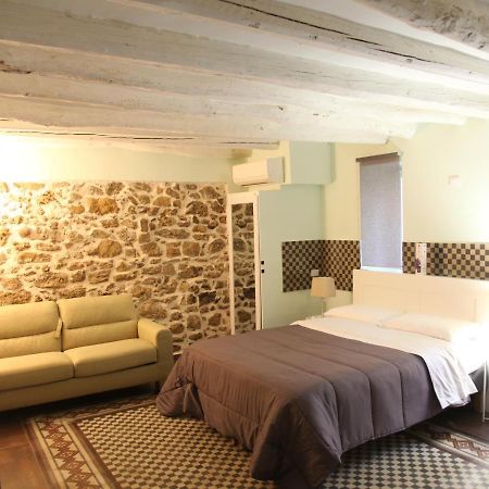 Chiarastella Rooms Villafrati Exterior photo